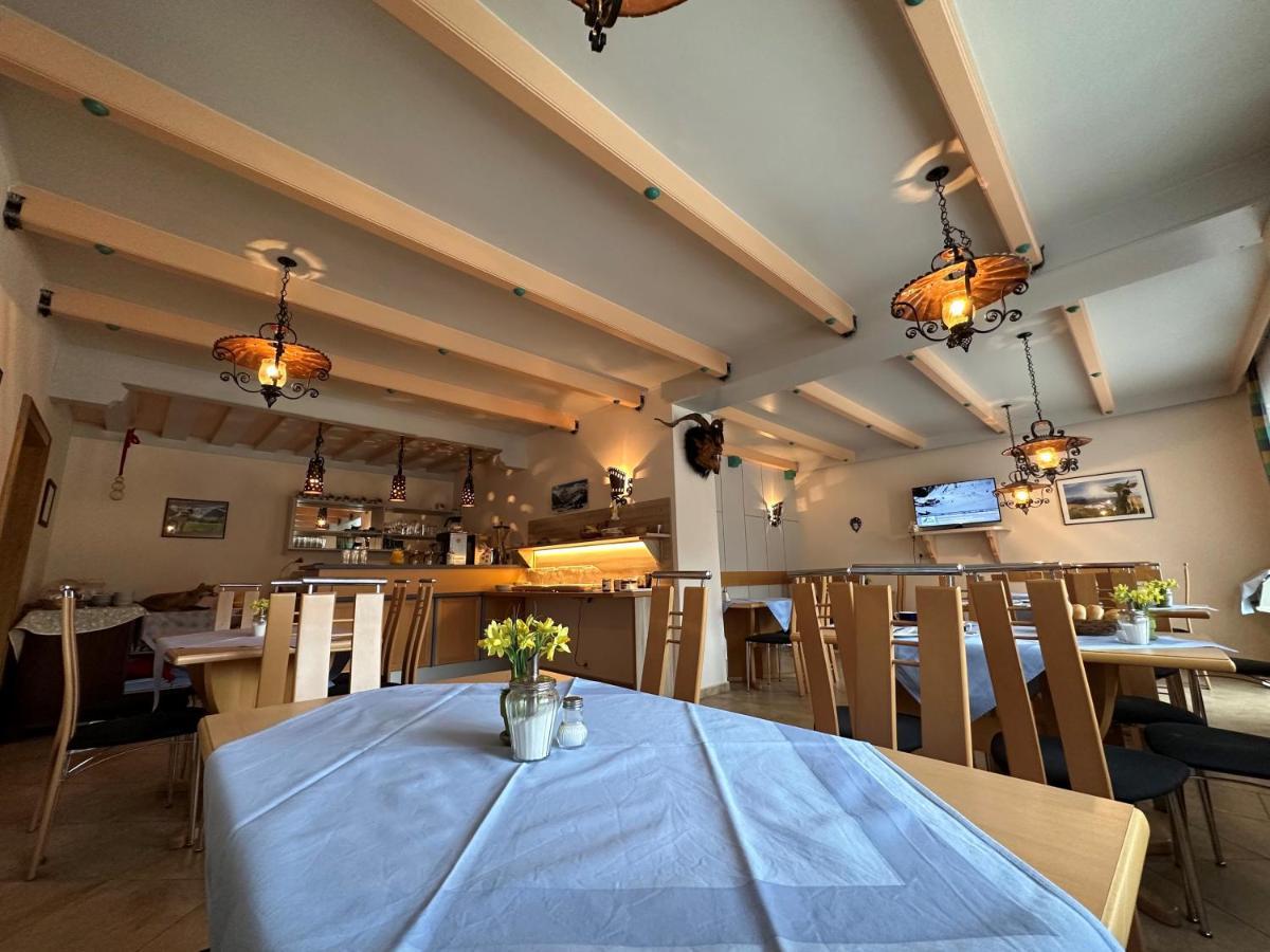 Fruehstueckspension Monika, B&B In Kaprun Mit Summercard ภายนอก รูปภาพ