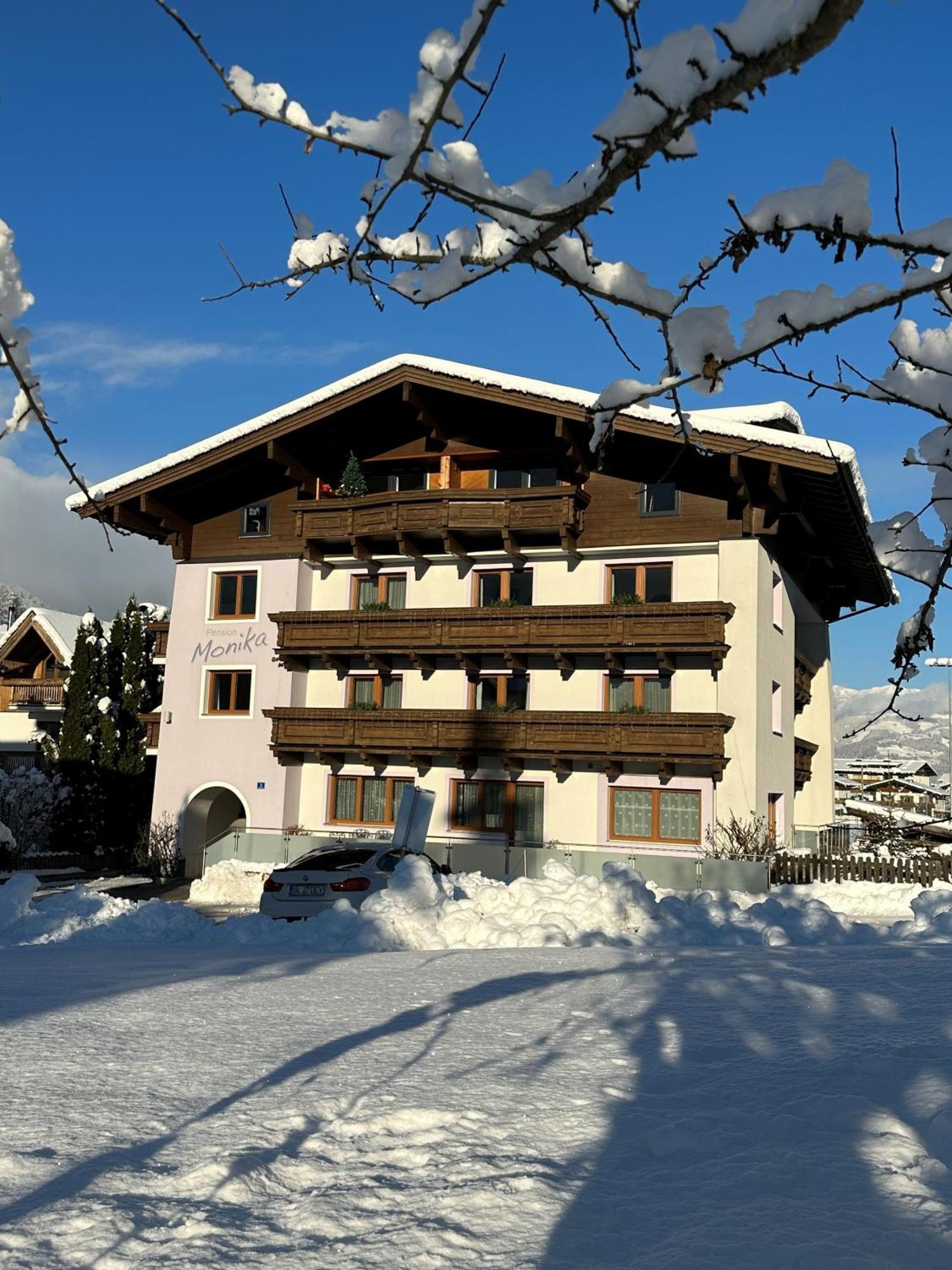 Pension Monika, Your B&B Including Summercard คาพรูน ภายนอก รูปภาพ