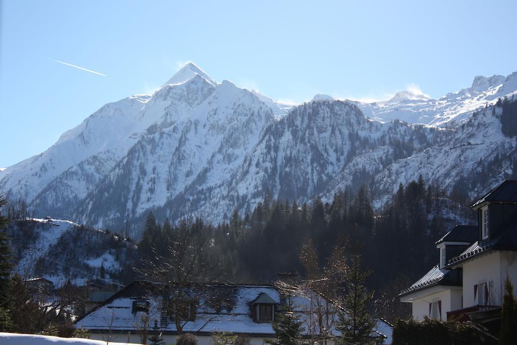 Fruehstueckspension Monika, B&B In Kaprun Mit Summercard ภายนอก รูปภาพ
